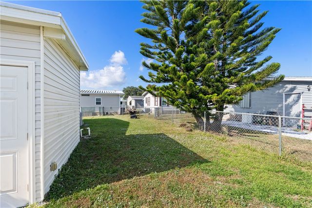 428 Papaya Circle, Sebastian, FL 32976