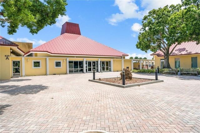 428 Papaya Circle, Sebastian, FL 32976