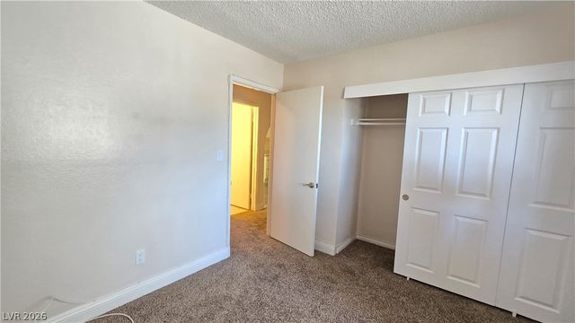 5262 Osman Court 48, Las Vegas, NV 89103