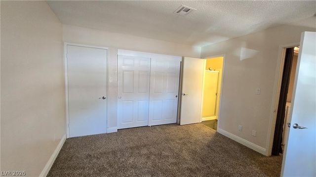 5262 Osman Court 48, Las Vegas, NV 89103