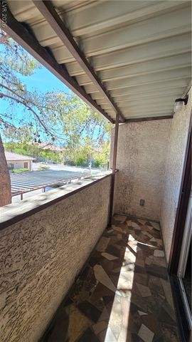 5262 Osman Court 48, Las Vegas, NV 89103