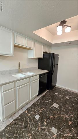 5262 Osman Court 48, Las Vegas, NV 89103