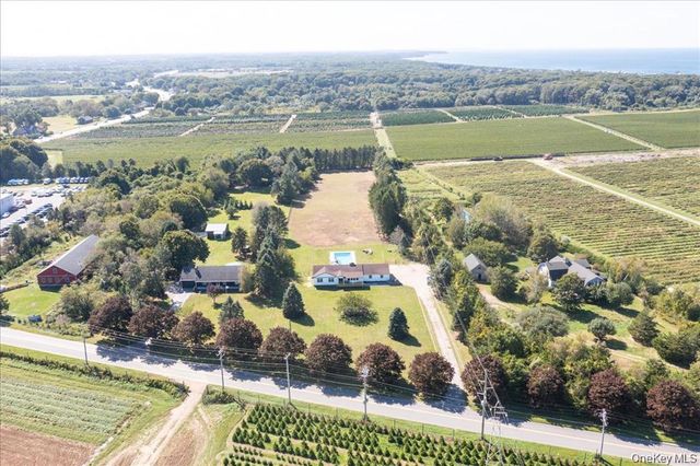 3715 Hortons Lane, Southold, NY 11971