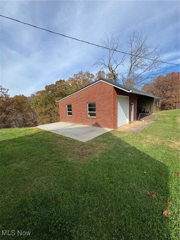 1015 Brackenridge Road, Vincent, OH 45784