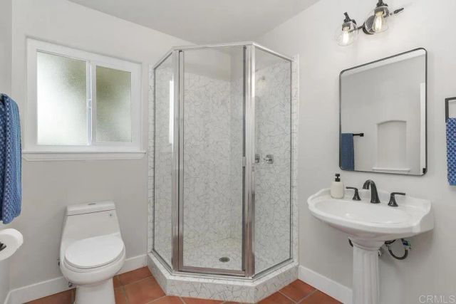 2718 Via Del Robles, Fallbrook, CA 92028