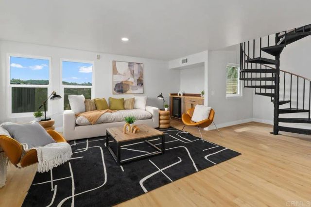 2718 Via Del Robles, Fallbrook, CA 92028