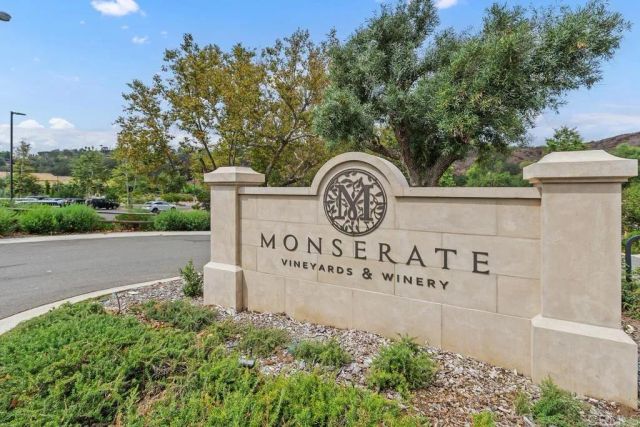 2718 Via Del Robles, Fallbrook, CA 92028