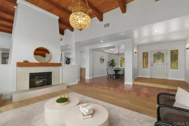 2718 Via Del Robles, Fallbrook, CA 92028