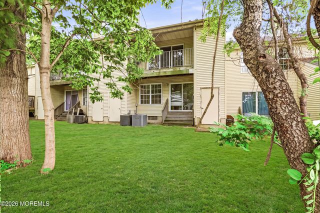 267 Zachary Court 1000, Lakewood, NJ 08701
