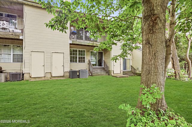 267 Zachary Court 1000, Lakewood, NJ 08701