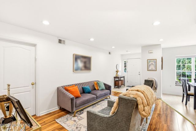 267 Zachary Court 1000, Lakewood, NJ 08701