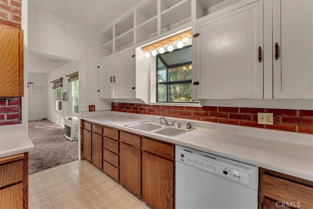 550 Bayles Avenue, Red Bluff, CA 96080