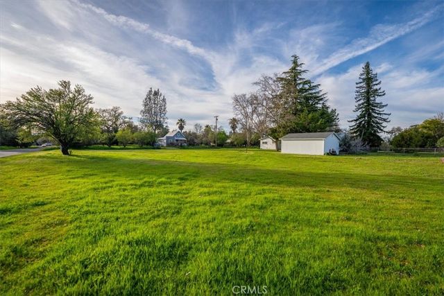 550 Bayles Avenue, Red Bluff, CA 96080