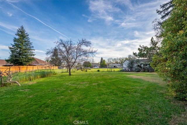550 Bayles Avenue, Red Bluff, CA 96080