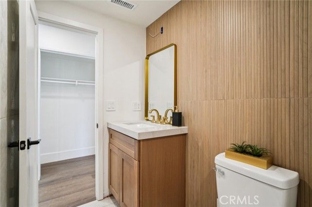 3050 Arlotte Avenue, Long Beach, CA 90808