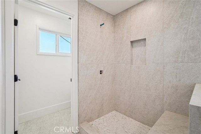 3050 Arlotte Avenue, Long Beach, CA 90808