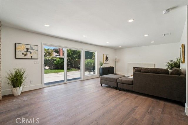 3050 Arlotte Avenue, Long Beach, CA 90808