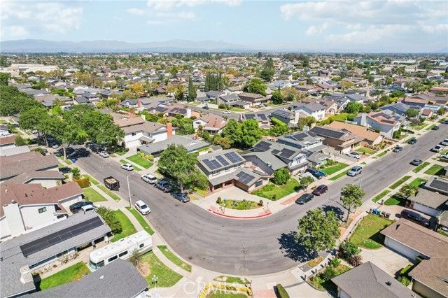 3050 Arlotte Avenue, Long Beach, CA 90808