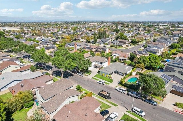 3050 Arlotte Avenue, Long Beach, CA 90808