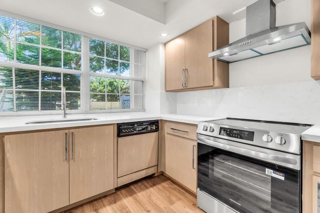 8120 NORTHBORO Court 20A, Lake Clarke Shores, FL 33406
