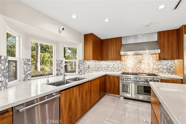 5 Estates Drive, Villa Park, CA 92861