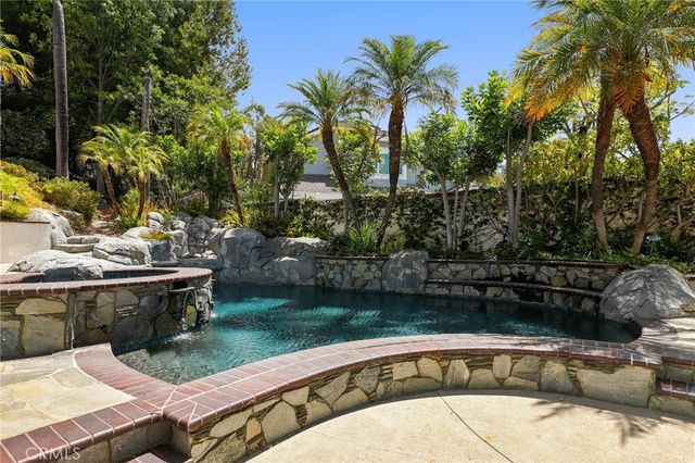 5 Estates Drive, Villa Park, CA 92861