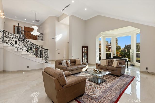 5 Estates Drive, Villa Park, CA 92861