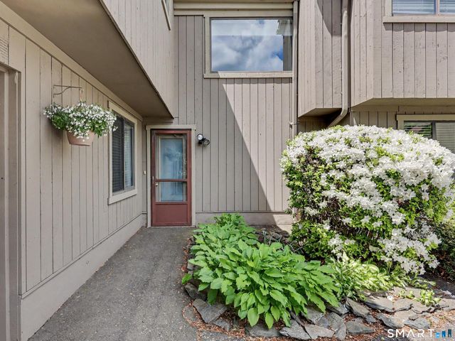 261 Agawam Drive A, Stratford, CT 06614
