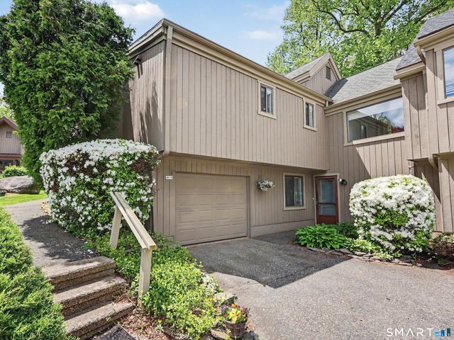 261 Agawam Drive A, Stratford, CT 06614