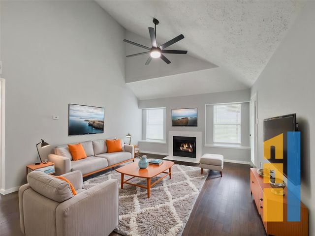 10303 Saddlehorn Trail, Houston, TX 77064