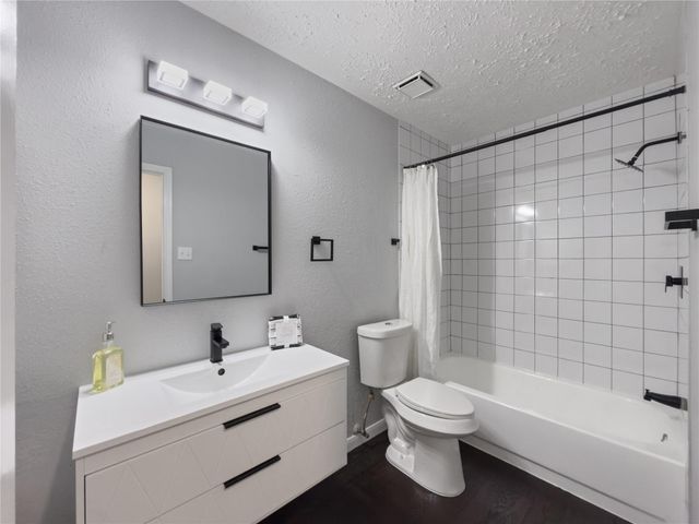 10303 Saddlehorn Trail, Houston, TX 77064