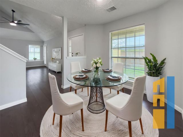 10303 Saddlehorn Trail, Houston, TX 77064