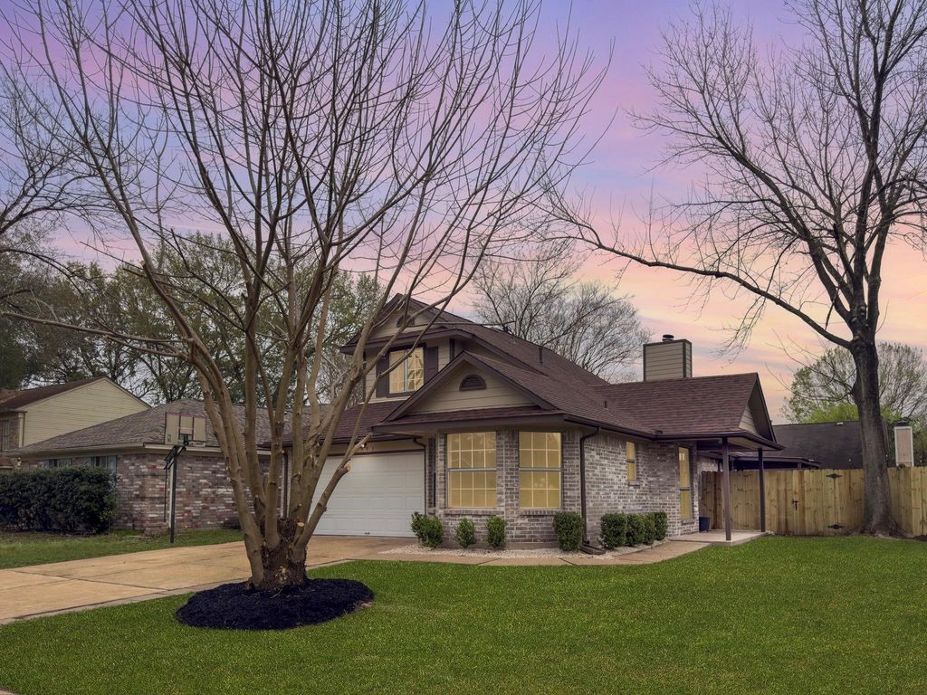 10303 Saddlehorn Trail, Houston, TX 77064