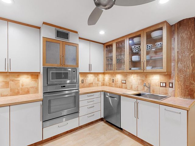 2613 TEMPLE STREET, Sarasota, FL 34239