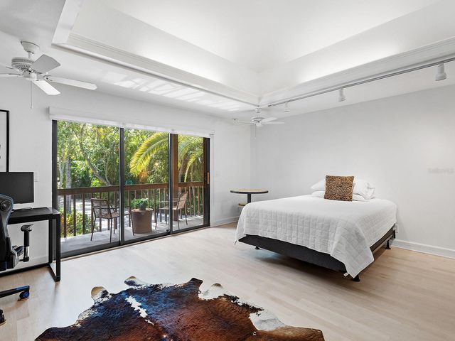 2613 TEMPLE STREET, Sarasota, FL 34239