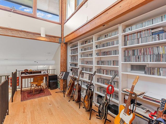 2613 TEMPLE STREET, Sarasota, FL 34239