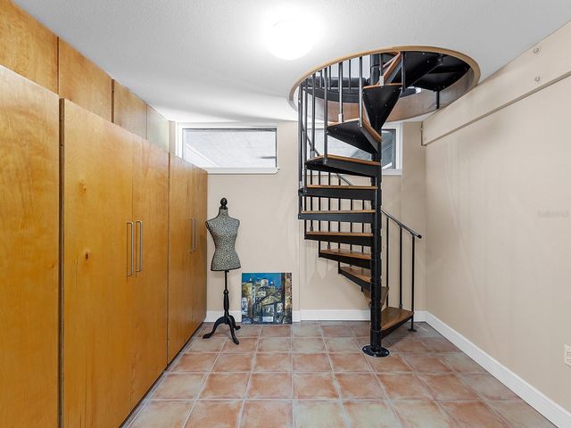 2613 TEMPLE STREET, Sarasota, FL 34239