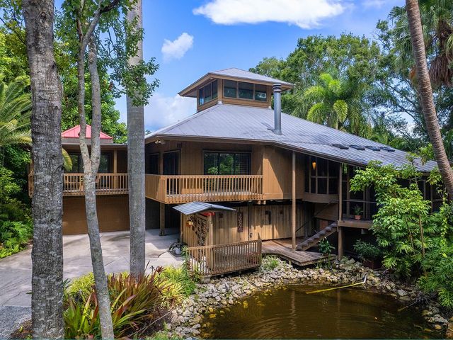 2613 TEMPLE STREET, Sarasota, FL 34239