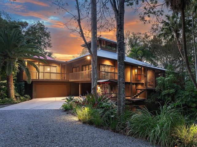 2613 TEMPLE STREET, Sarasota, FL 34239