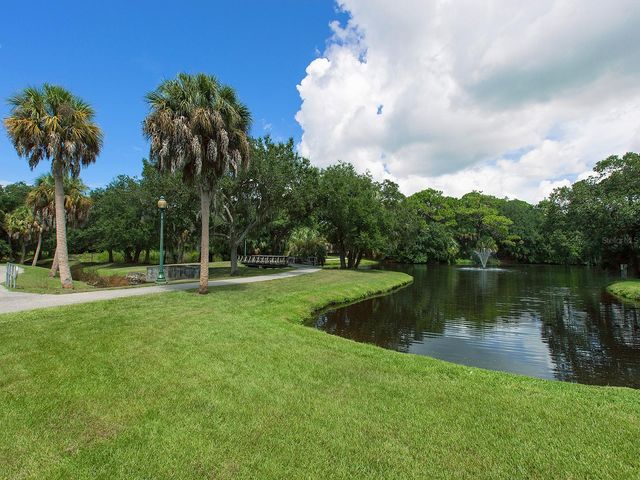 2613 TEMPLE STREET, Sarasota, FL 34239