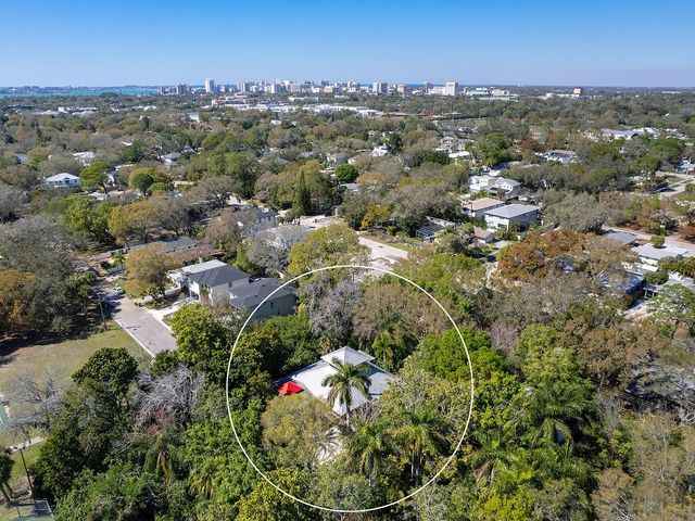 2613 TEMPLE STREET, Sarasota, FL 34239