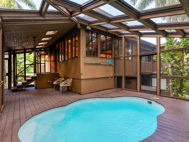 2613 TEMPLE STREET, Sarasota, FL 34239