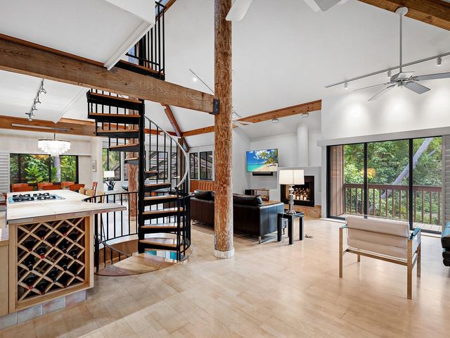 2613 TEMPLE STREET, Sarasota, FL 34239