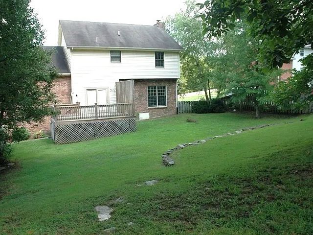 1011 Singing Springs Rd, Mount Juliet, TN 37122