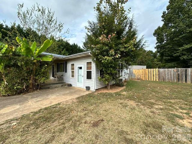 1859 Rollins Drive, Catawba, NC 28609