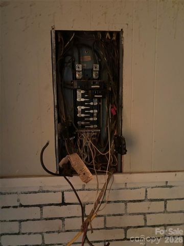 1859 Rollins Drive, Catawba, NC 28609