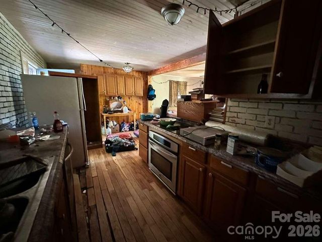 1859 Rollins Drive, Catawba, NC 28609