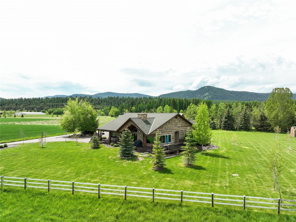 700 Lodgepole Road, Whitefish, MT 59937 photo 32