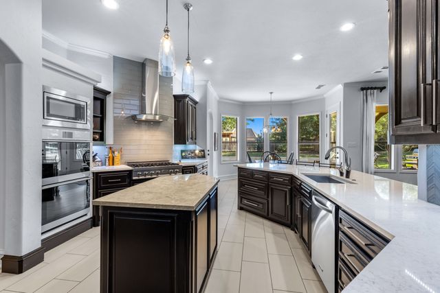 3305 Clubview Drive, Denton, TX 76226