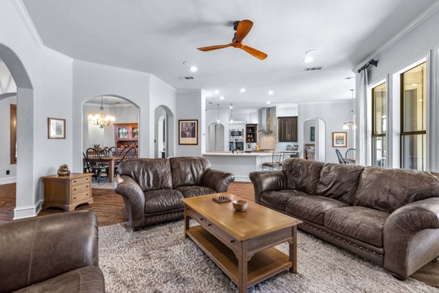 3305 Clubview Drive, Denton, TX 76226